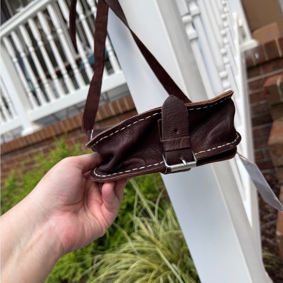 Berber Leather Handmade in Morocco Brown Leather Saddle Handbag NWT Crossbody - Picture 4 of 10